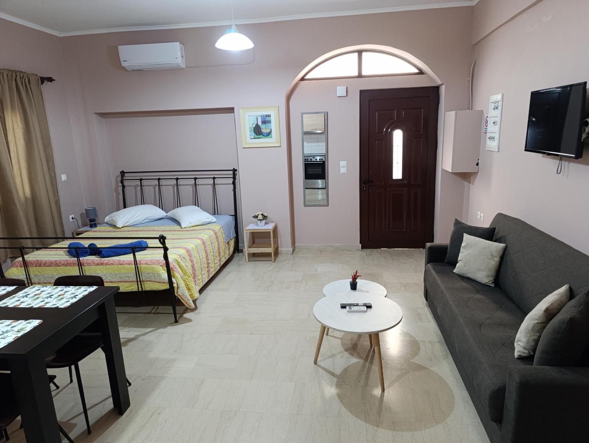 Mantouki Savvas&Katia'S Luxury Studio מראה חיצוני תמונה